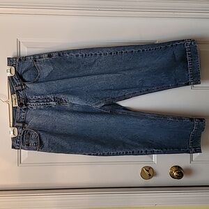 #58 Eddie Bauer Cropped Jeans